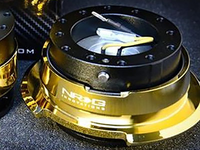 NRG  Quick Release Kit Gen 2.8 - Black/Chrome Gold Ring